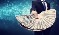 我国将完善医保基金预付制度 业内：医疗机构资金周转压力将得到大幅缓解